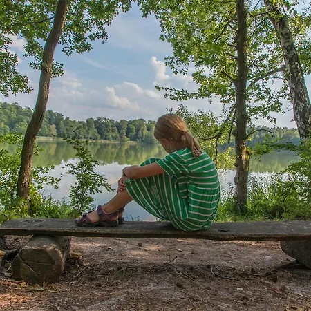 Дом отдыха Bungis Ferien Direkt Am Grimnitzsee, Karree 12